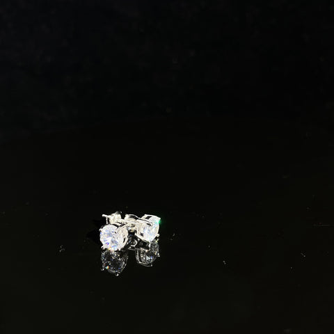 14k Round Cut Diamond Earrings - Pair